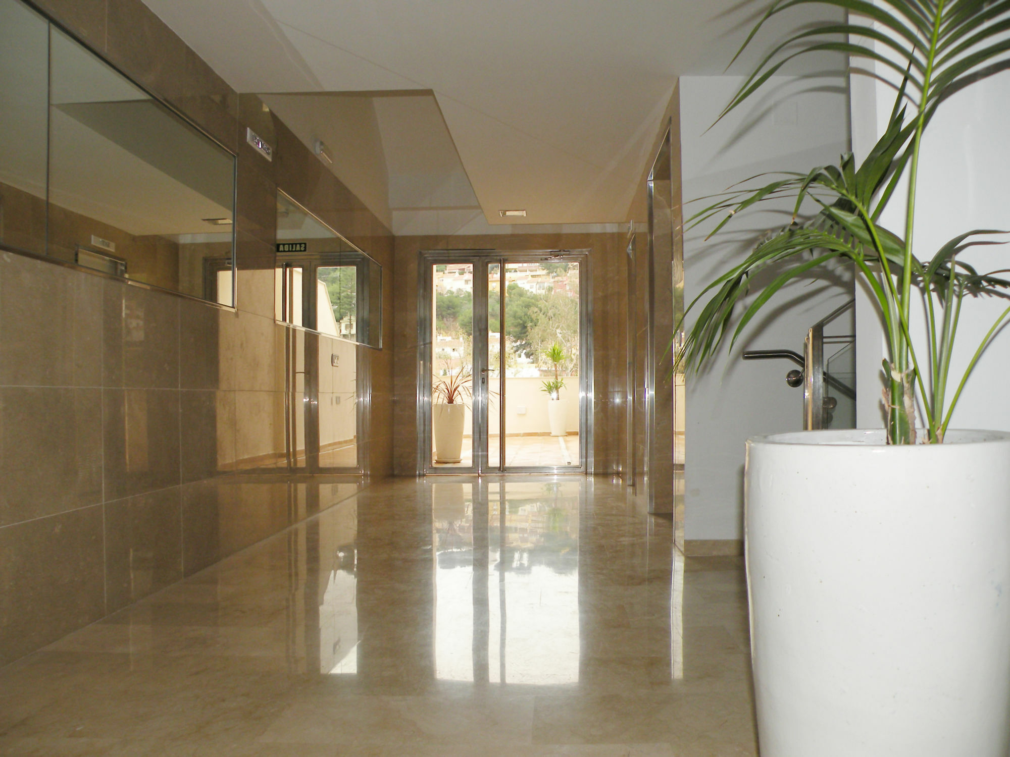 מאלגה Apartamentos Dona Carmen מראה חיצוני תמונה